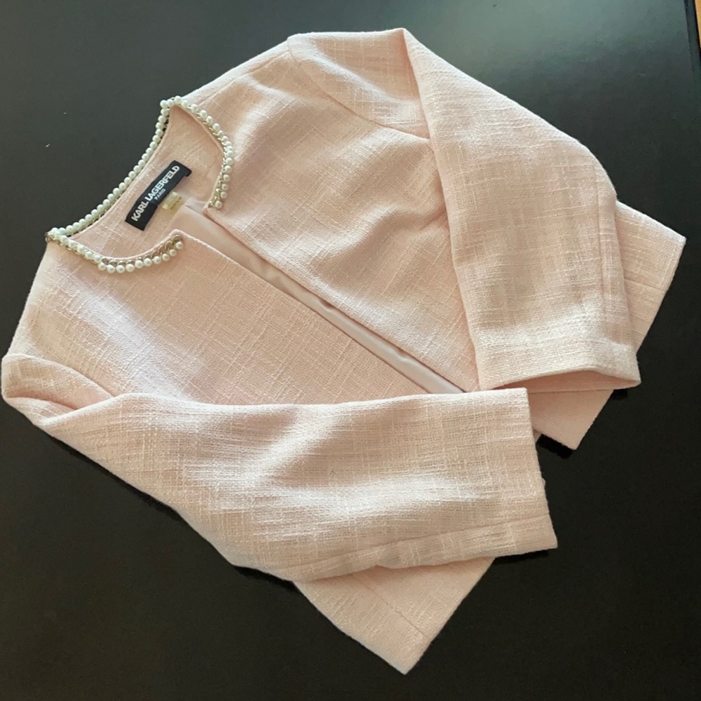 Karl Lagerfeld cropped blazer!